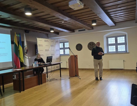 KONFERENCIJA „VAIKŲ GLOBOS (RŪPYBOS) IŠŠŪKIAI“